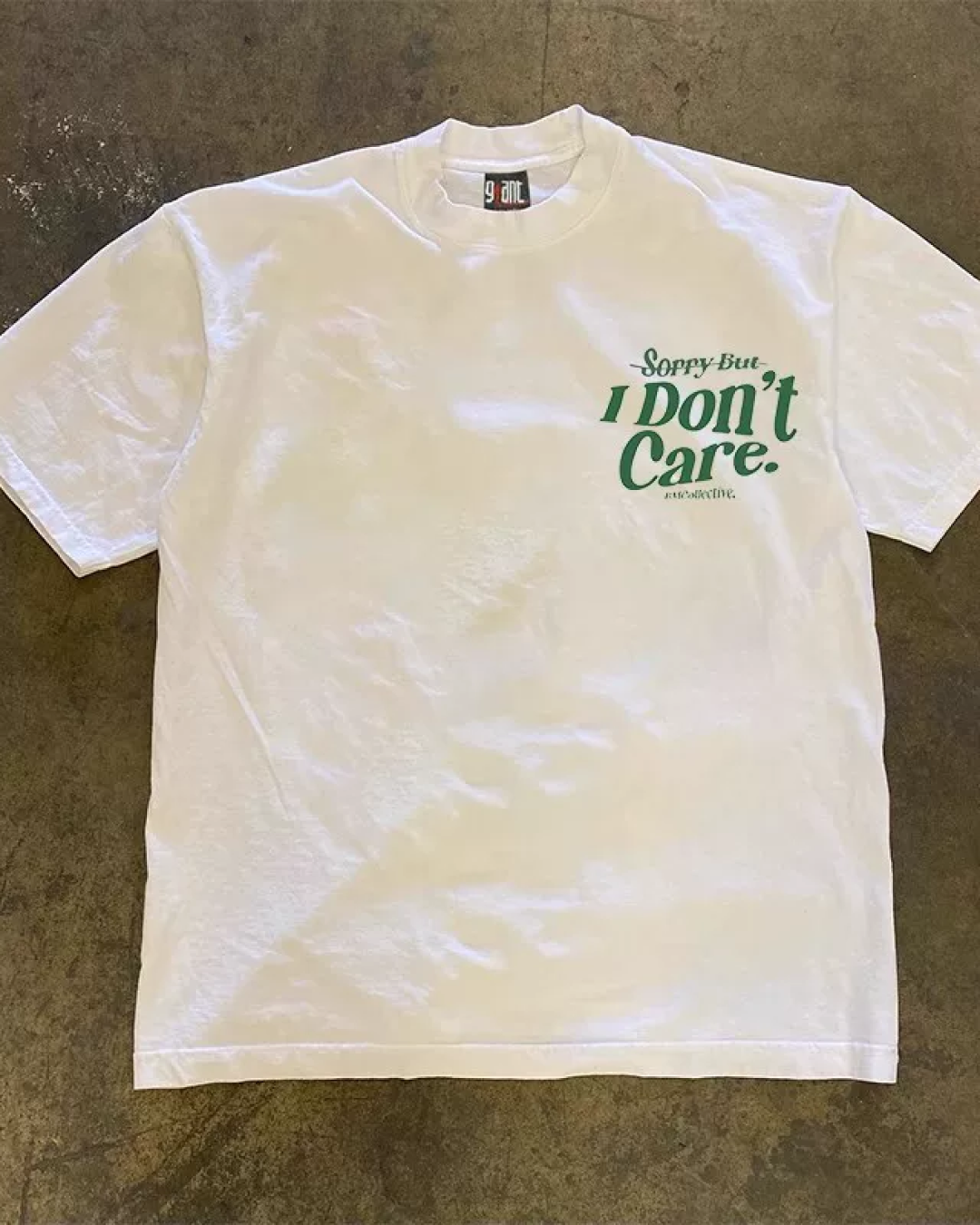 I Don't Care Tシャツ L0447