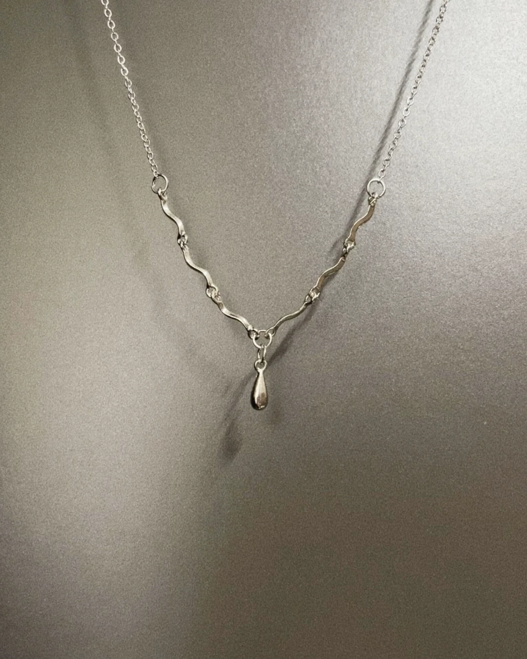 シルバーデザインネックレス L0701