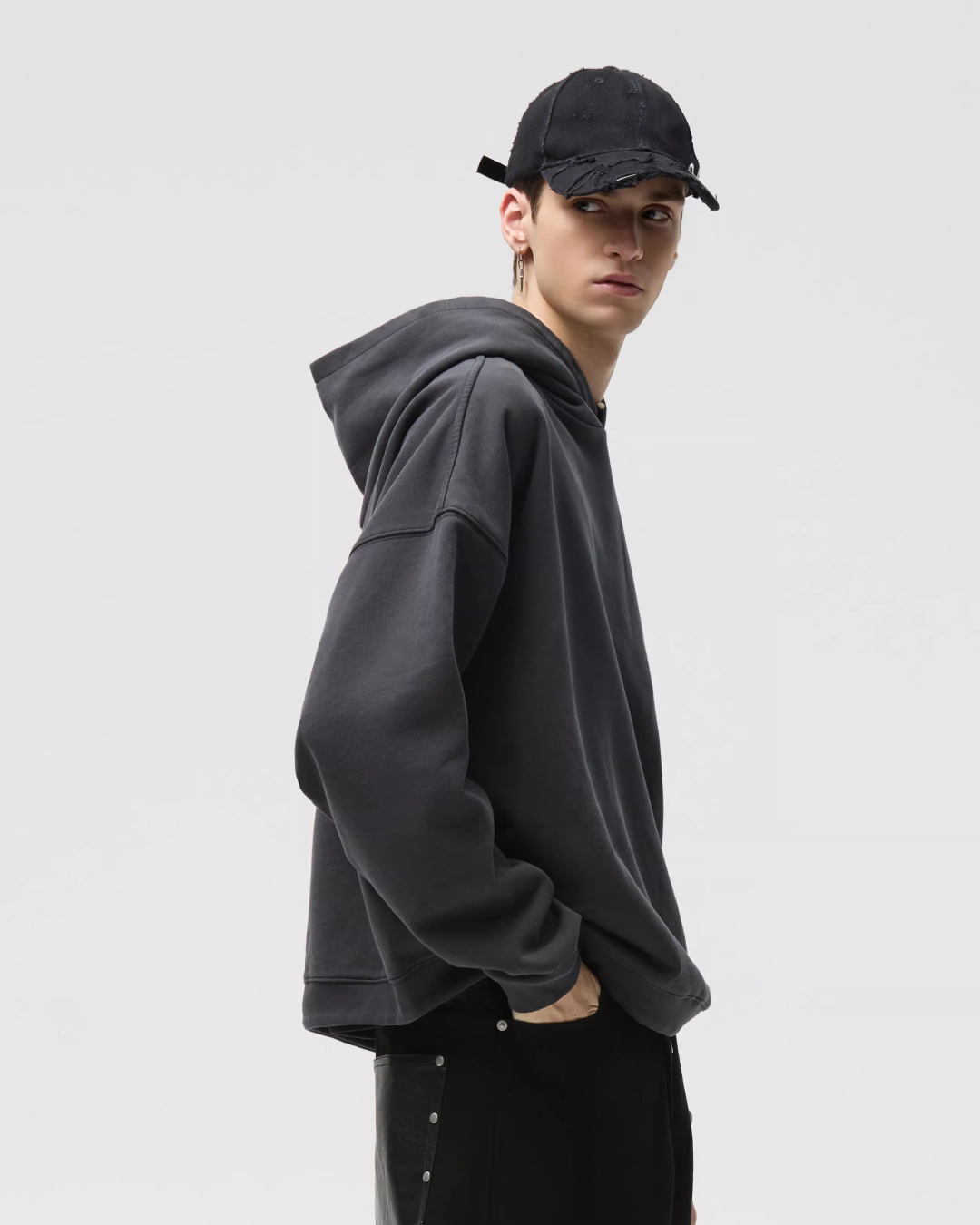 ブラックレタリングビーニー　CE0007