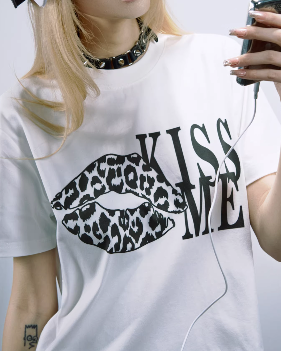 リップデザイン短丈Tシャツ　FM0020