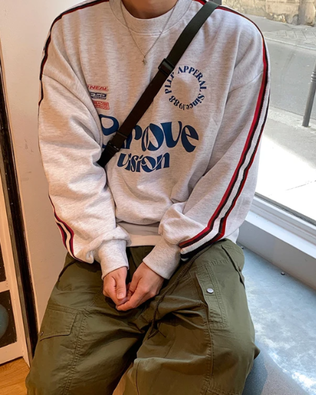 ラインデザインスウェットシャツ FM0169