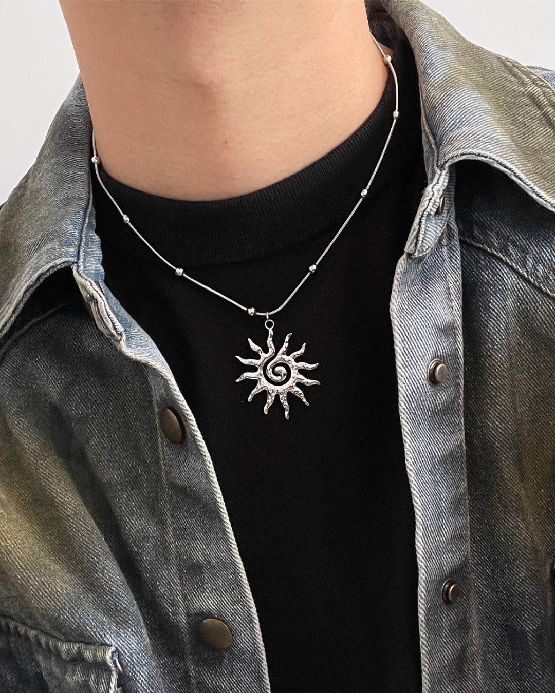 シルバーサンモチーフネックレス　L0101