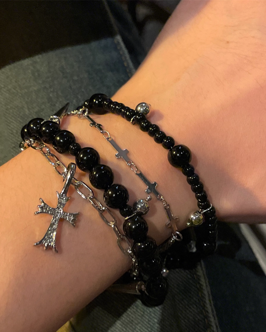 クロスシルバーブラックブレスレット　L0140