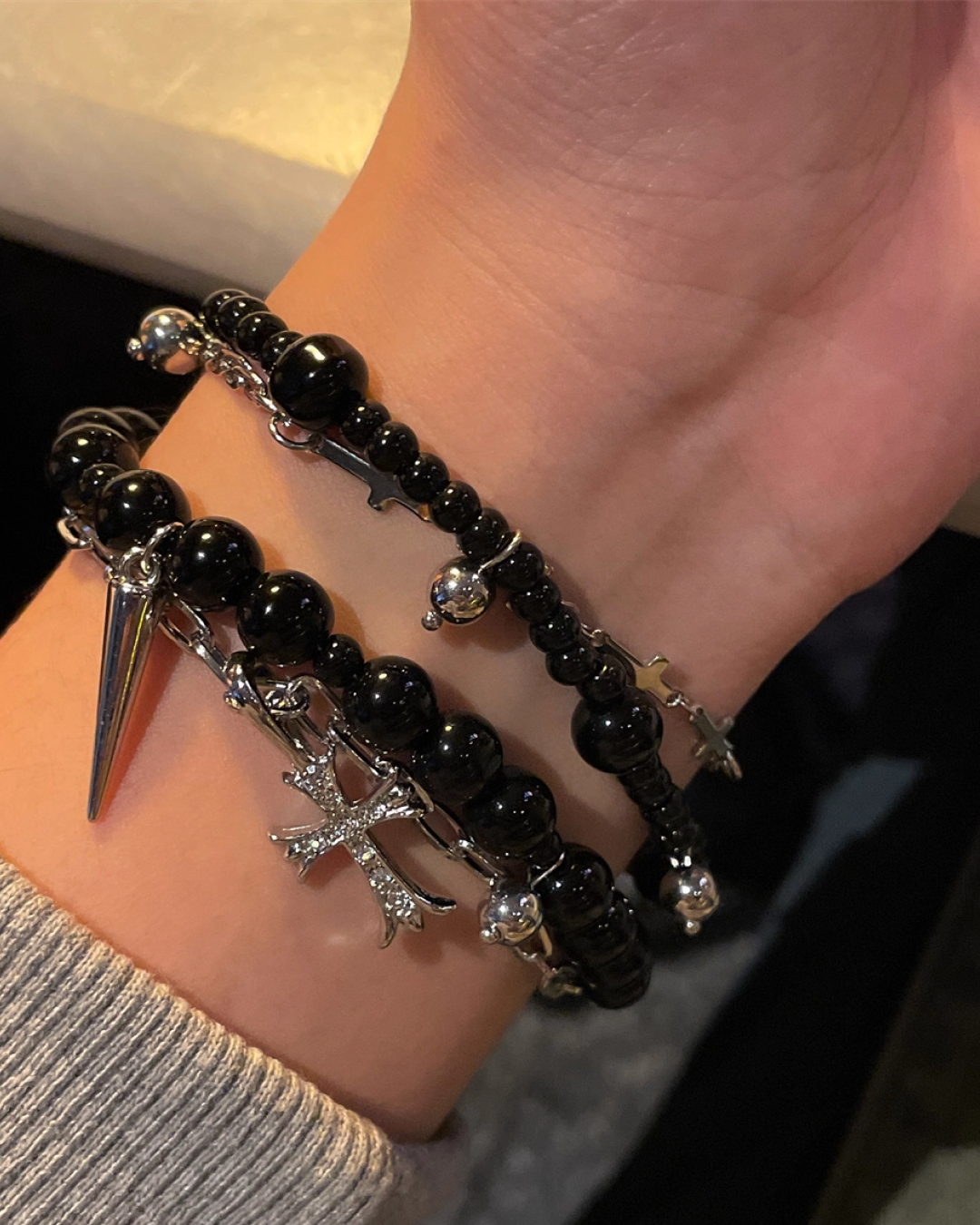 クロスシルバーブラックブレスレット　L0140