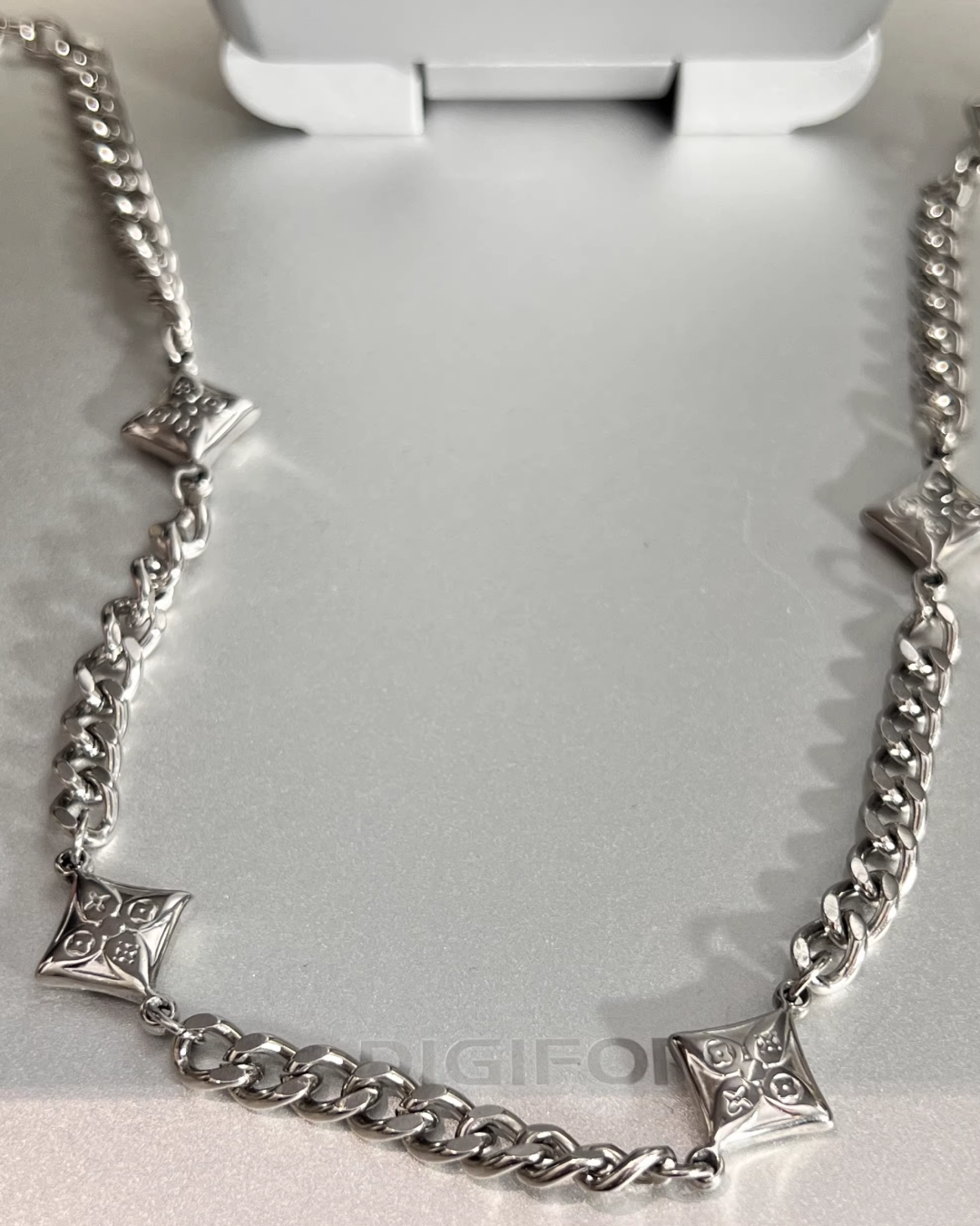 ロンバスチャームネックレス　L0199