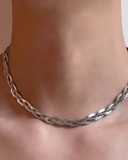 シルバーインターワインネックレス　L0273