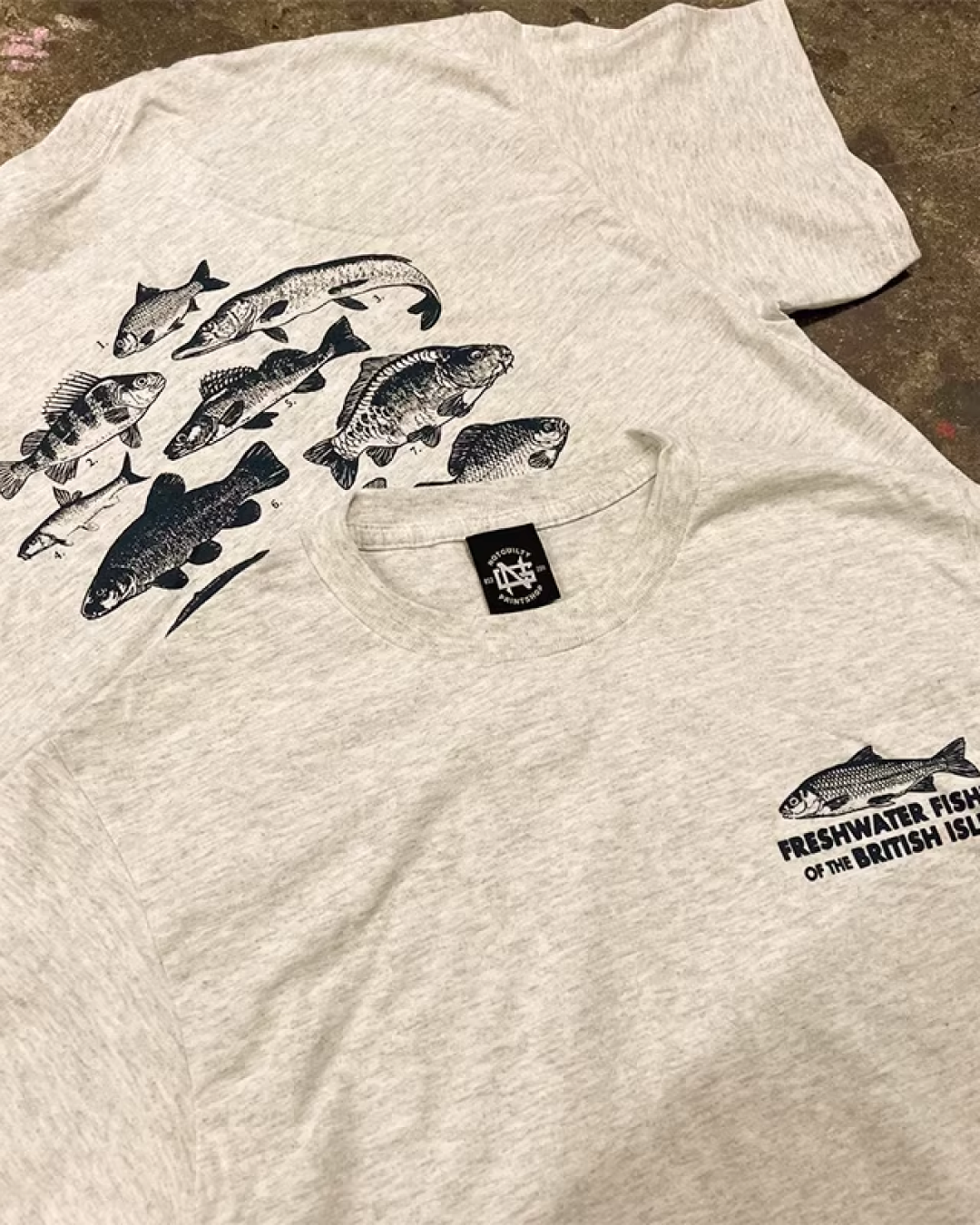 バックフィッシュプリントTシャツ L0330
