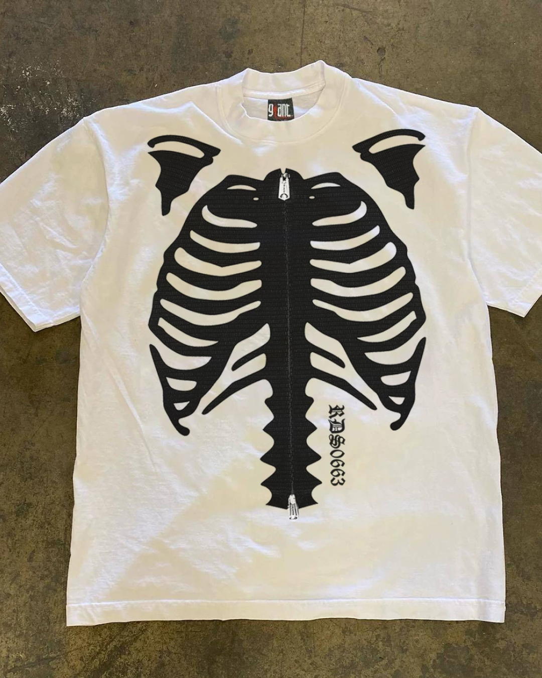 ジップボーンデザインTシャツ L0356