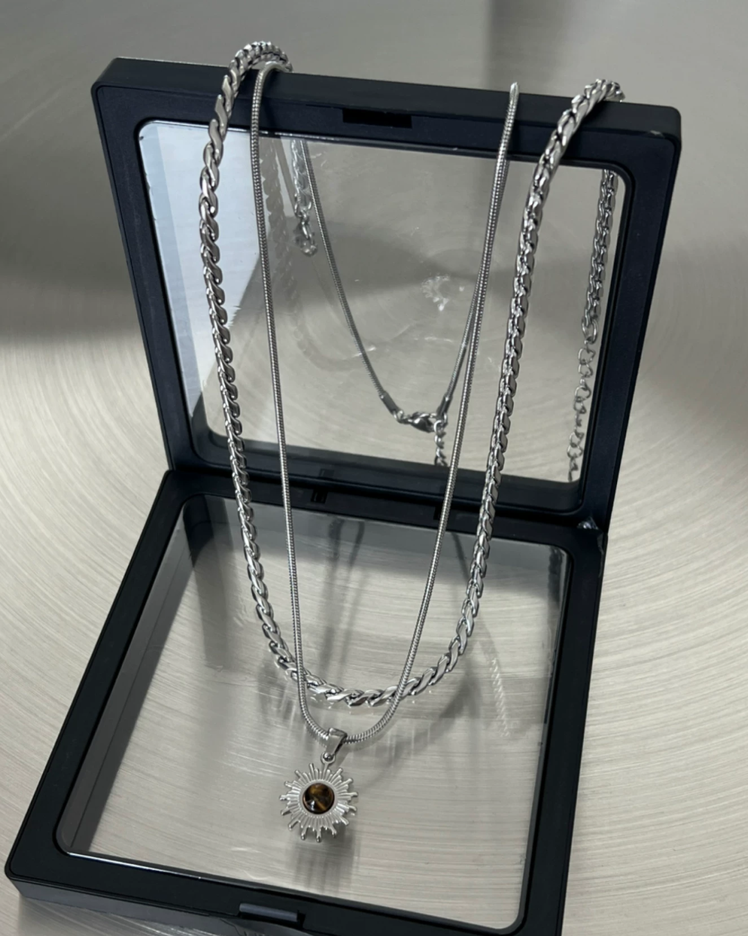 ダブルチェーンサンモチーフネックレス　L0397