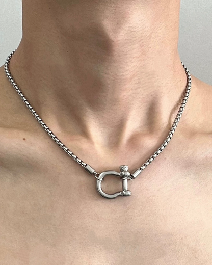 シルバーデザインモチーフネックレス　L0549