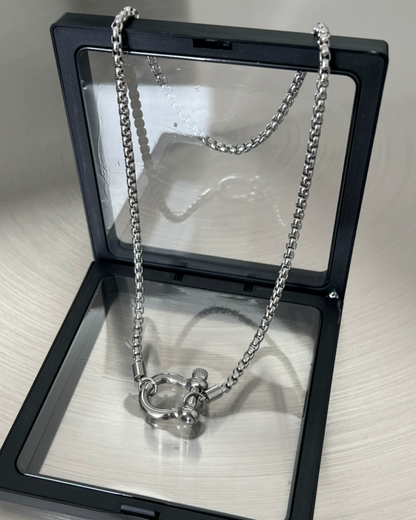 シルバーデザインモチーフネックレス　L0549