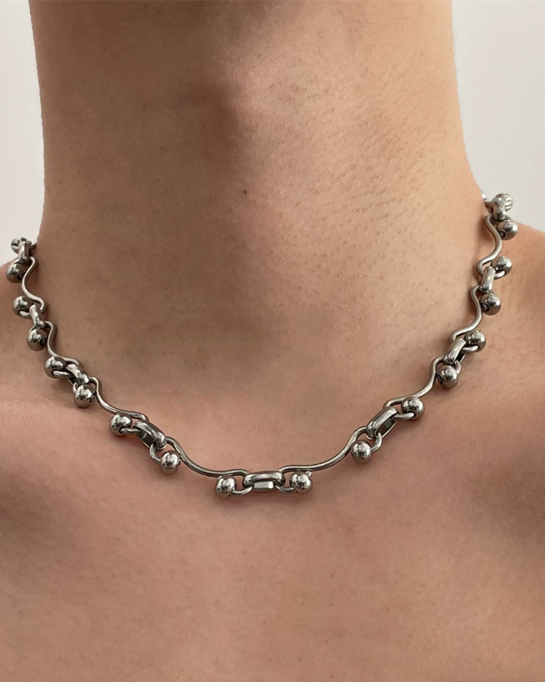 シルバーアクセントネックレス　L0579