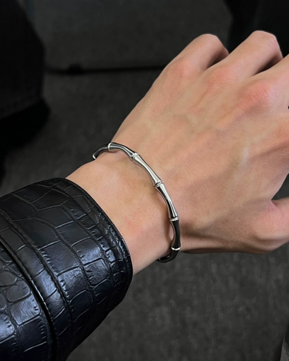 シルバーアクセントデザインブレスレット　L0719