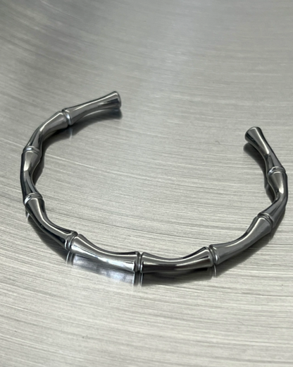 シルバーアクセントデザインブレスレット　L0719