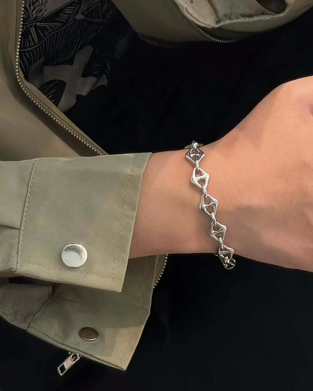 アクセントコネクトデザインブレスレット　L0728