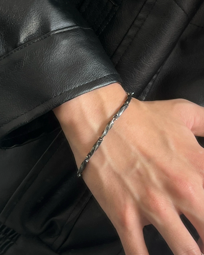 ブラックスパイラルブレスレット　L0732