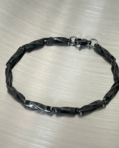 ブラックスパイラルブレスレット　L0732