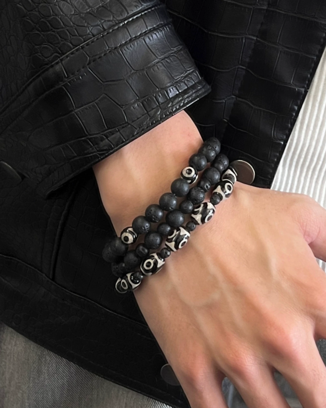 マルチブラックボールブレスレット　L0734