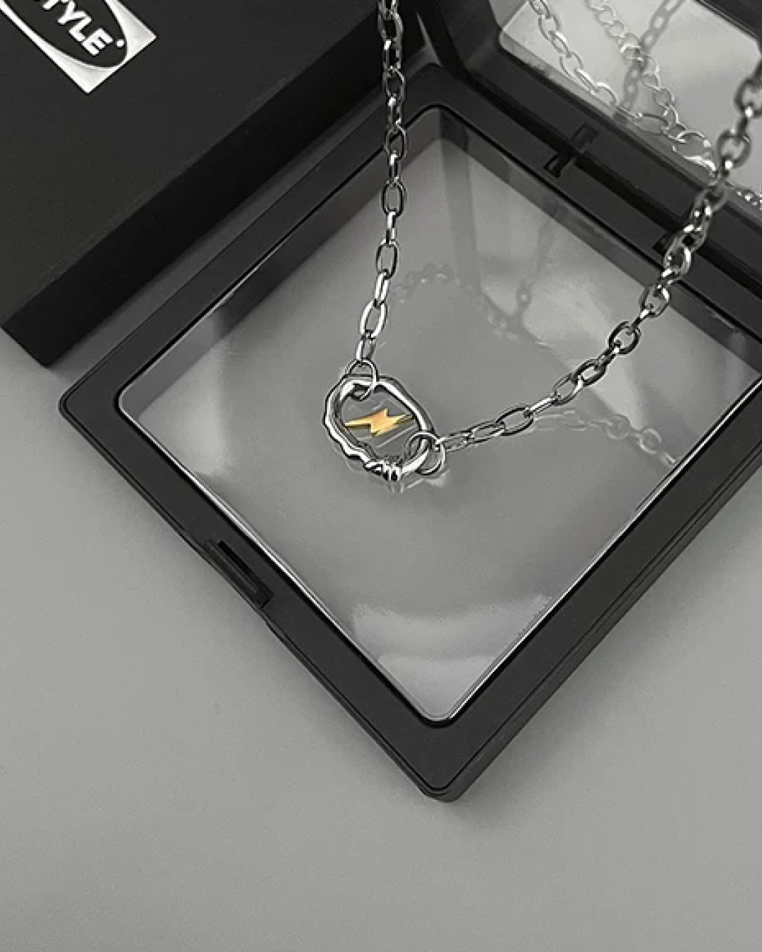 サンダーデザインネックレス　L0761