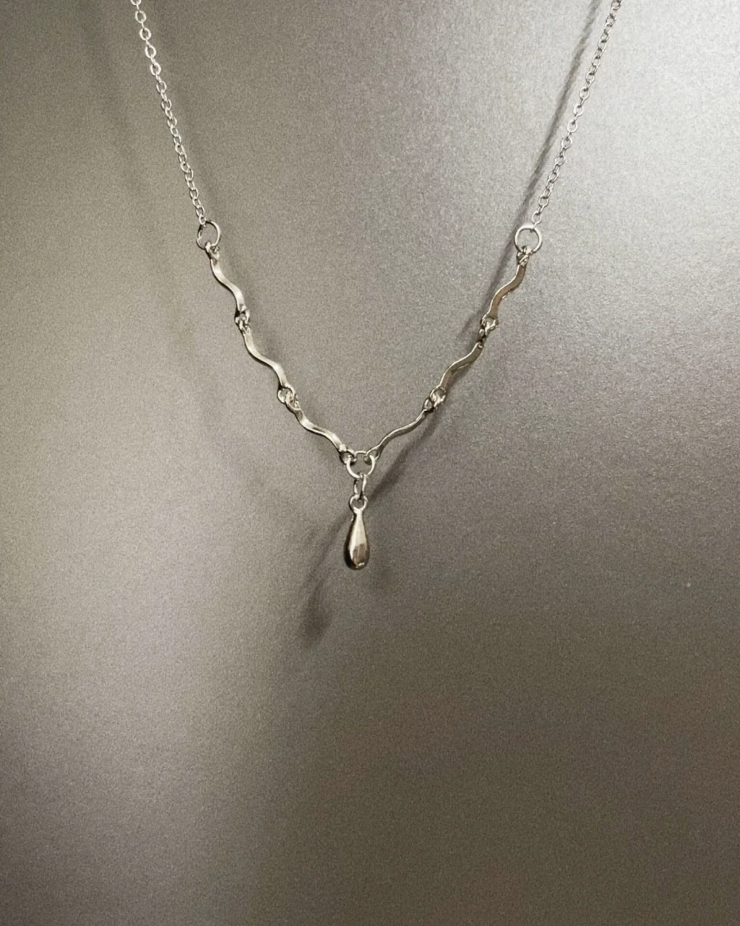 シルバーデザインネックレス　L0701