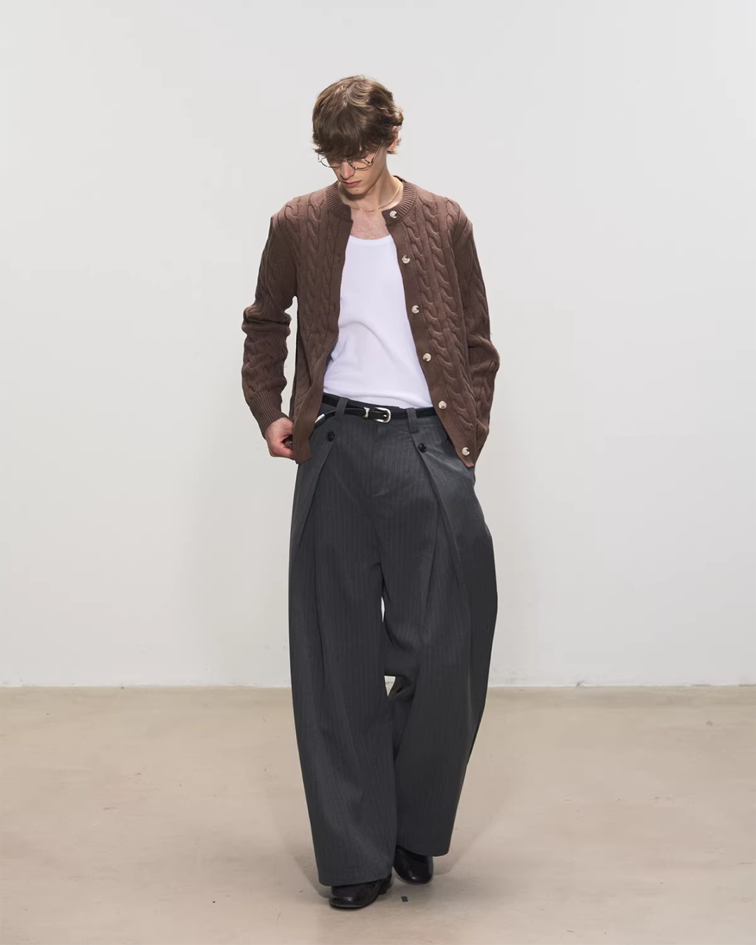 短丈ケープルニットカーディガン　MN0017