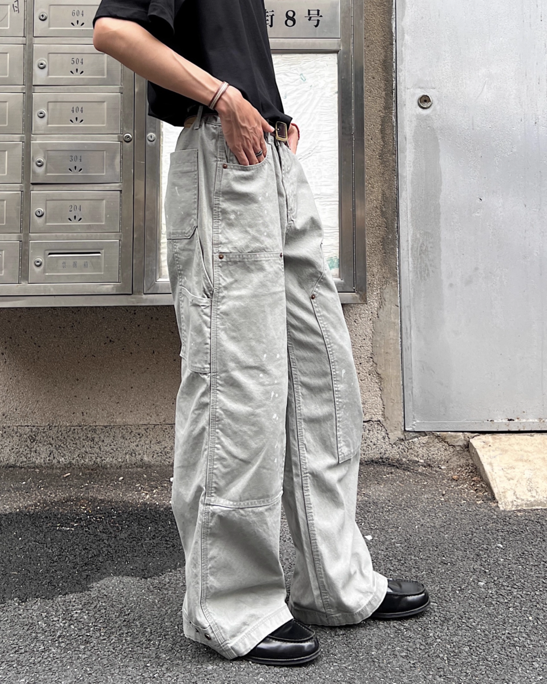 ダブルニーペイントデニムパンツ　SO0003